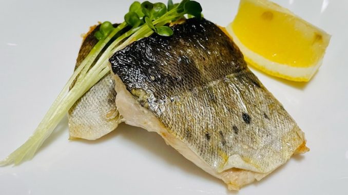 ニジマスを食べよう 番外編 サクラマスのポワレ 料理 Arcus Pond ニジマスを食べよう 番外編 サクラマスのポワレ 料理 Arcus Pond
